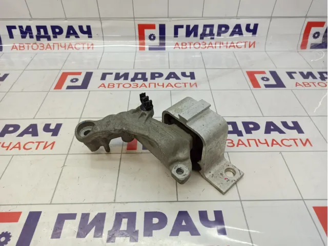 Опора двигателя правая Renault Kaptur 112102235R