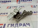 Опора двигателя правая Renault Kaptur 112102235R
