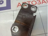 Петля капота левая Renault Kaptur 654018586R