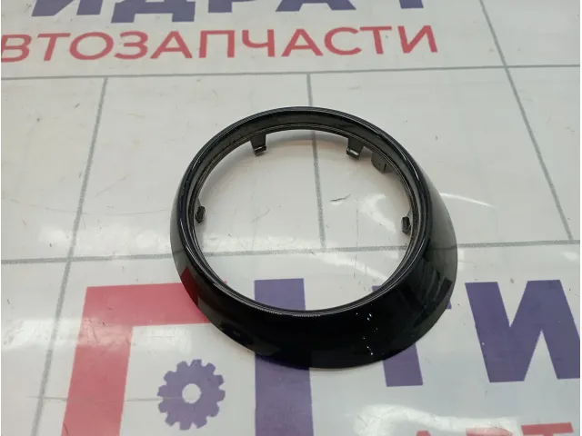Накладка воздушного дефлектора Renault Kaptur 687605578R