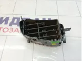 Дефлектор воздушный центральный правый Renault Kaptur 687609985R