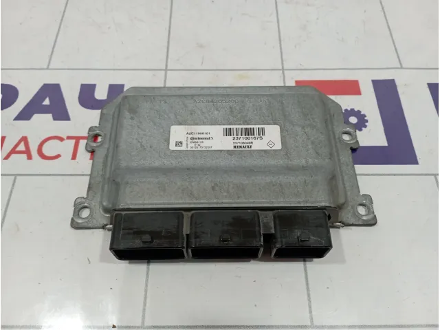 Блок управления двигателем Renault Kaptur 237100167S