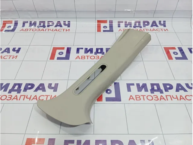 Обшивка стойки средней правой верхняя Renault Duster 8200732344