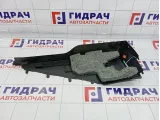 Держатель задней полки левый Renault Duster 799127984R