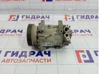 Компрессор кондиционера Renault Duster 926000097R