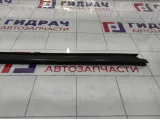 Уплотнитель стекла заднего левого Renault Duster 823310035R