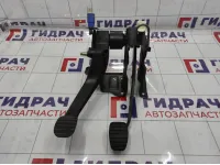 Блок педалей Renault Duster 465109213R
