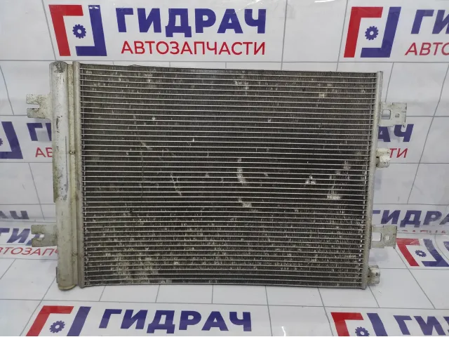 Радиатор кондиционера Renault Duster 921007794R