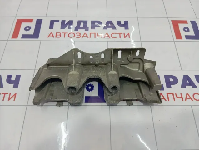 Кронштейн впускного коллектора Renault Duster 175B16092R