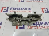 Кронштейн впускного коллектора Renault Duster 175B16092R