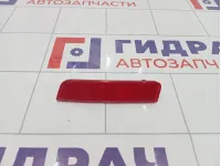 Отражатель в бампер задний правый Renault Duster 8200384036