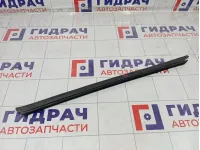 Уплотнитель стекла заднего левого Renault Duster 823310035R