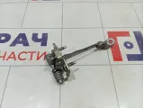 Ограничитель двери передний Renault Duster 804305879R