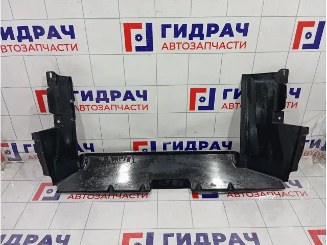 Воздуховод радиатора Renault Duster 214766402R