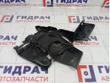 Пыльник двигателя правый Renault Duster 638305972R