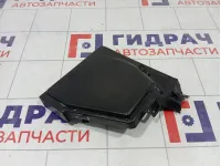 Крышка блока предохранителей Renault Duster 243822641R