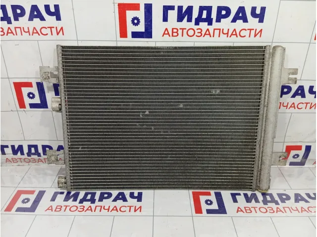 Радиатор кондиционера Renault Duster 921007794R