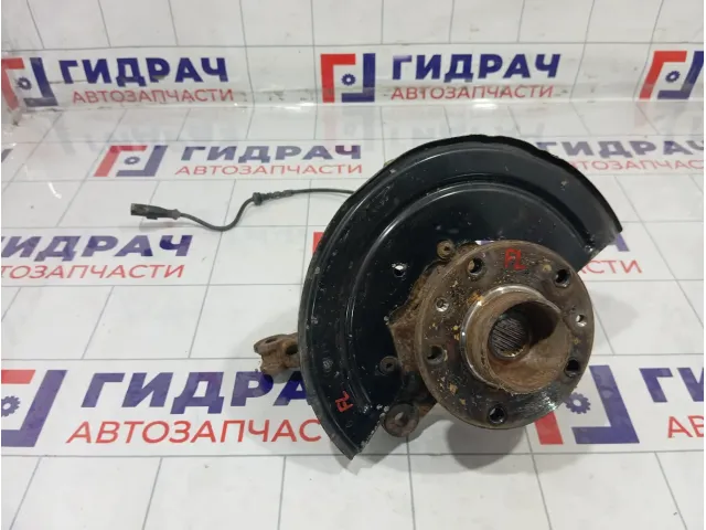 Кулак поворотный передний левый Renault Duster 8200881914