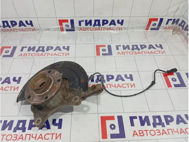 Кулак поворотный передний правый Renault Duster 8200881916