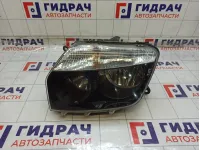 Фара левая Renault Duster 260605370R