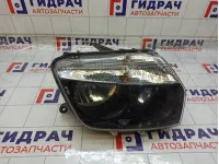 Фара правая Renault Duster 260103738R