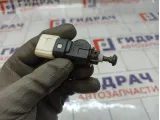 Датчик включения стоп сигнала Renault Duster 253206170R