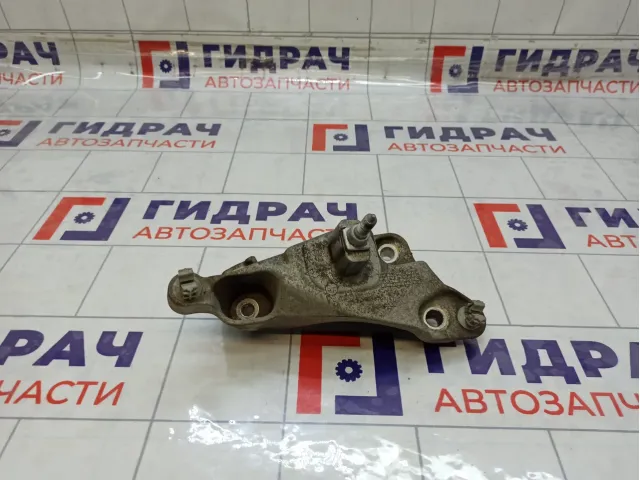 Кронштейн КПП (АКПП, МКПП) левый Renault Duster 8200805798