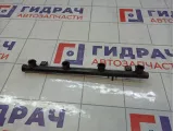 Топливная рампа (топливная рейка) Renault Duster 8200601367