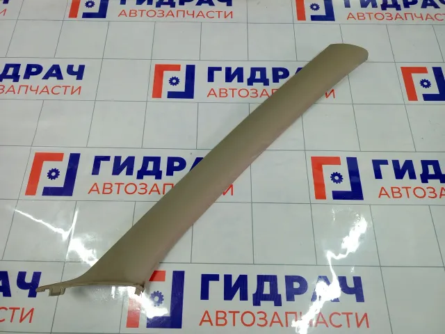 Обшивка стойки передней правой верхняя Renault Duster 8200732333