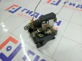 Замок двери передней правой Renault Duster 8200735224