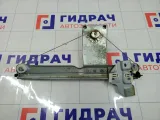 Стеклоподъемник механический задний правый Renault Duster 827208112R