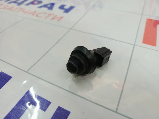 Выключатель концевой Renault Duster 7700427640