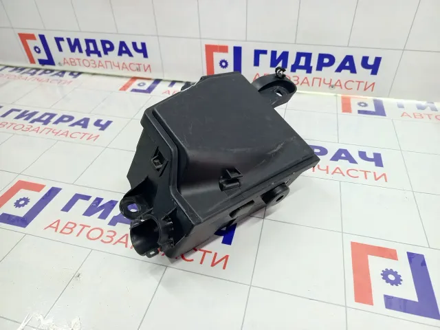 Блок предохранителей Renault Duster
