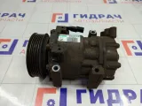 Компрессор системы кондиционирования Renault Duster 8201018716