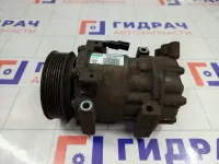 Компрессор системы кондиционирования Renault Duster 8201018716
