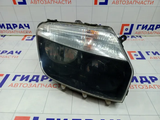 Фара правая Renault Duster 260101891R