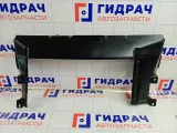 Дефлектор радиатора Renault Duster 214766402R