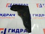 Брызговик передний левый Renault Duster