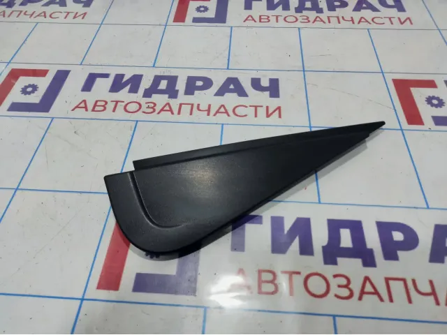 Накладка двери задней левой Renault Duster 822354434R