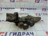 Кронштейн генератора Renault Duster 8201033565