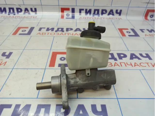 Цилиндр тормозной главный Renault Duster 6001551314