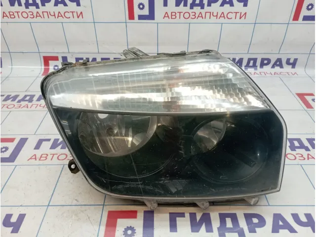 Фара правая Renault Duster 260103738R