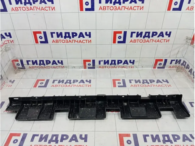 Кронштейн накладки порога наружней правый Renault Duster 764580003R