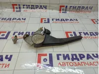 Рычаг, педаль стояночного тормоза Renault Duster 360108002R