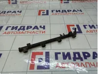Топливная рампа (топливная рейка) Renault Duster 8200601367