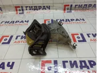 Опора двигателя правая Renault Duster 112100071R