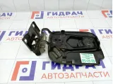 Лючок бензобака Renault Duster 788304650R