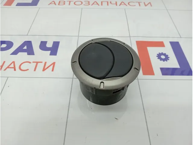 Дефлектор воздушный Renault Duster 687604194R