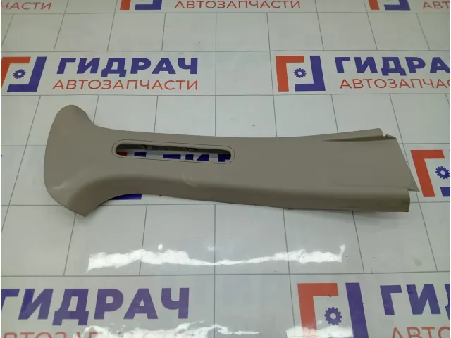 Обшивка стойки средней правой верхняя Renault Duster 8200732344