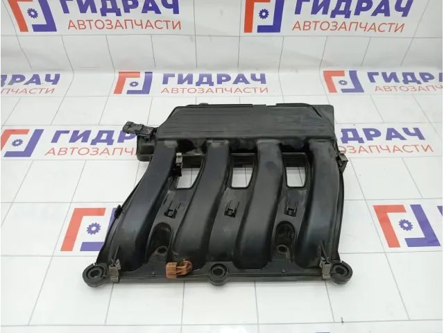 Коллектор впускной Renault Duster 140037159R